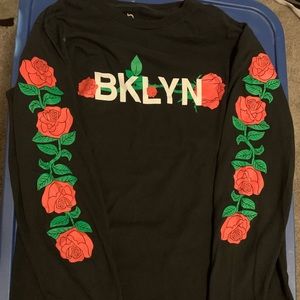 Kids M long sleeve t-shirt